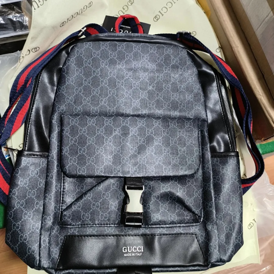 Gucci GG Supreme Bla