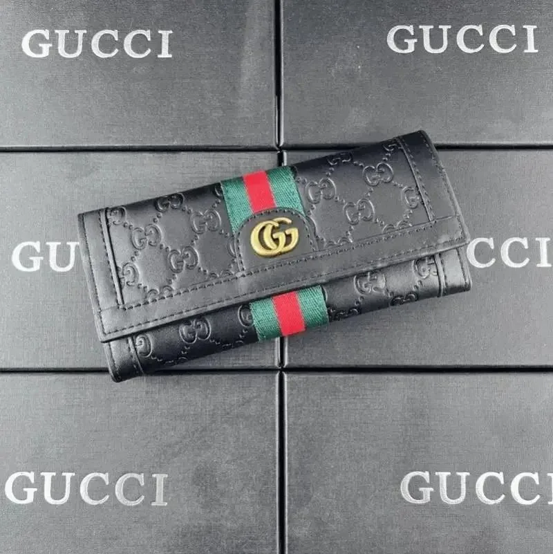 Gucci Black GG Logo agent route