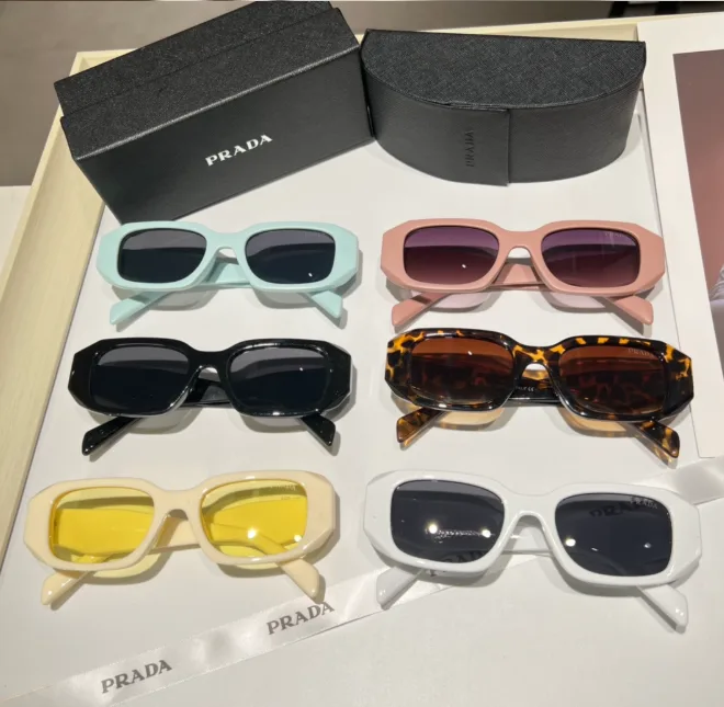 Prada Square Sunglas
