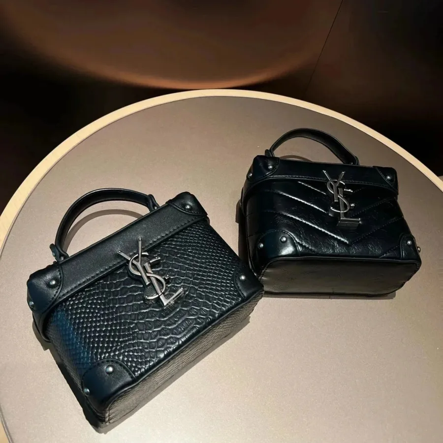 Saint Laurent Monogr