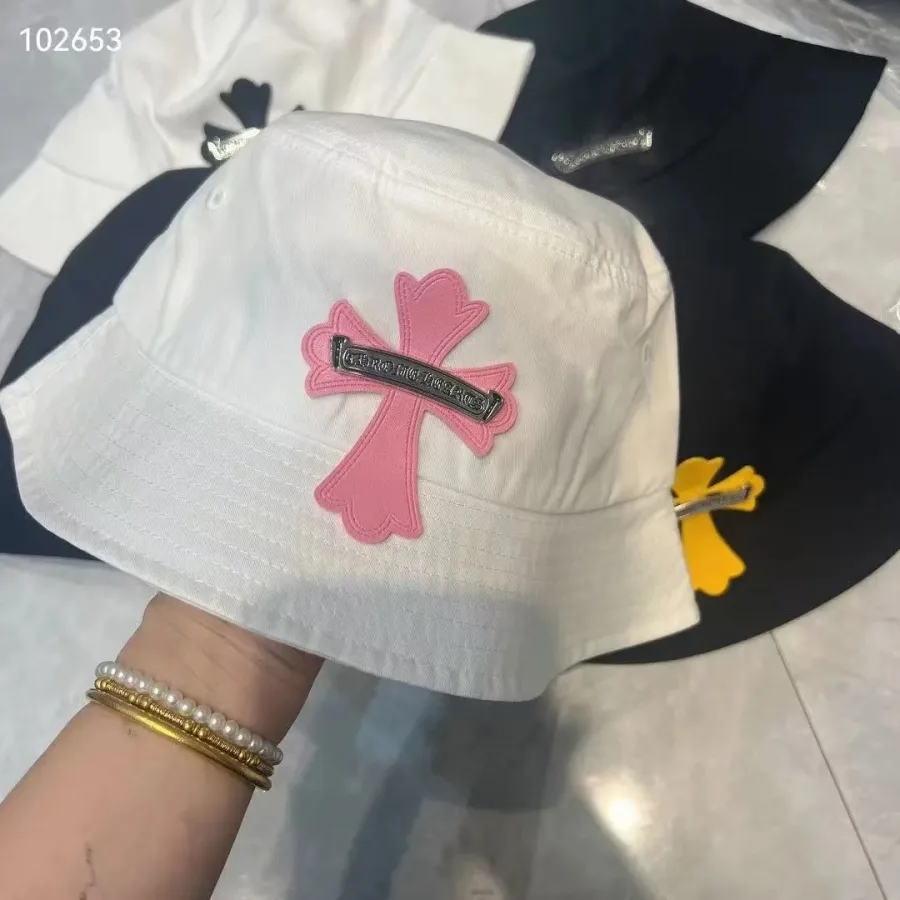 White Bucket Hat Wit